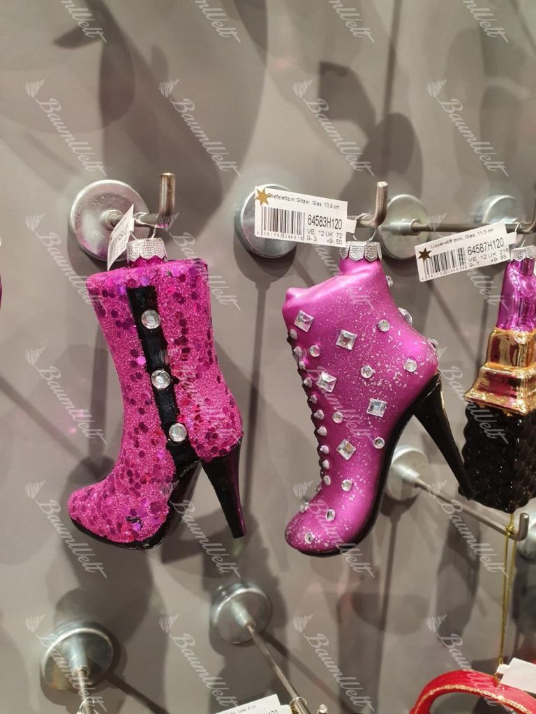 Weihnachtsschmuck am Baum