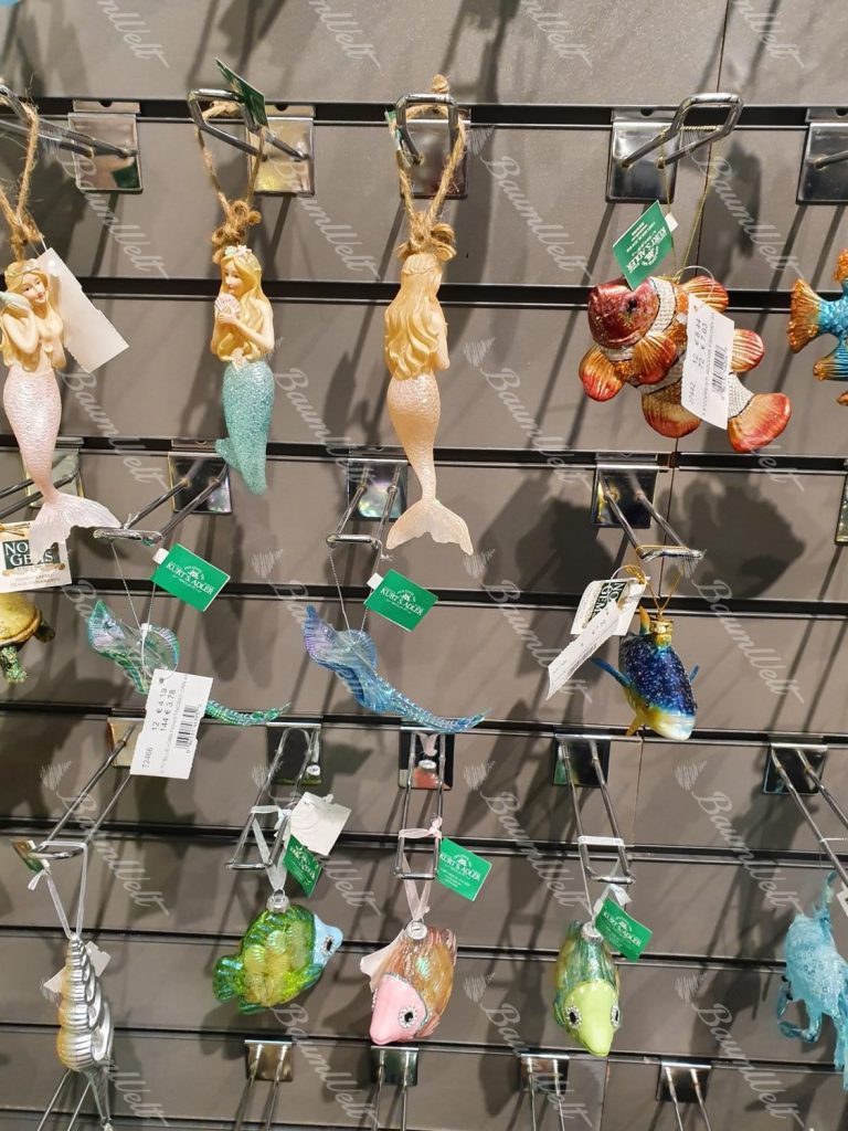 Weihnachtsschmuck am Baum