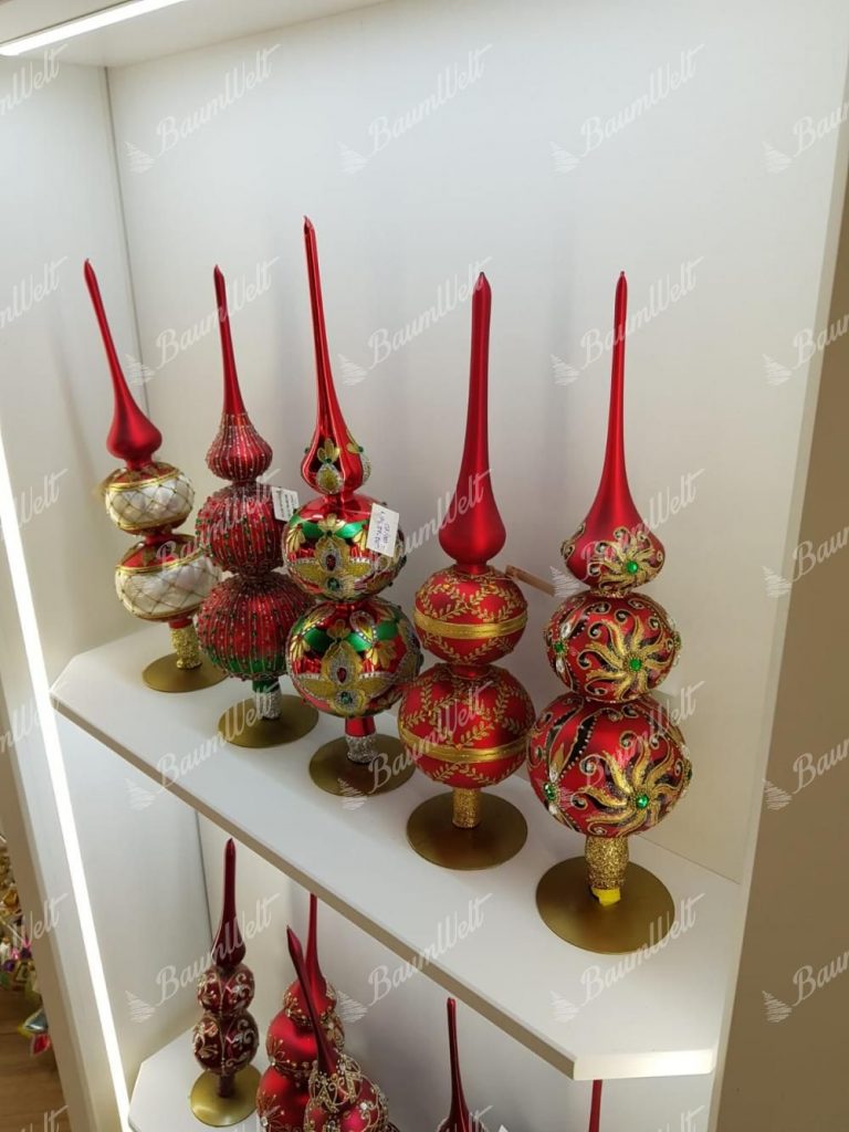 Weihnachtsschmuck am Baum