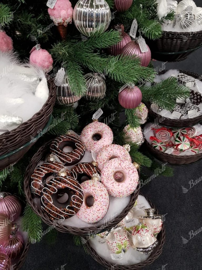 Weihnachtsschmuck am Baum