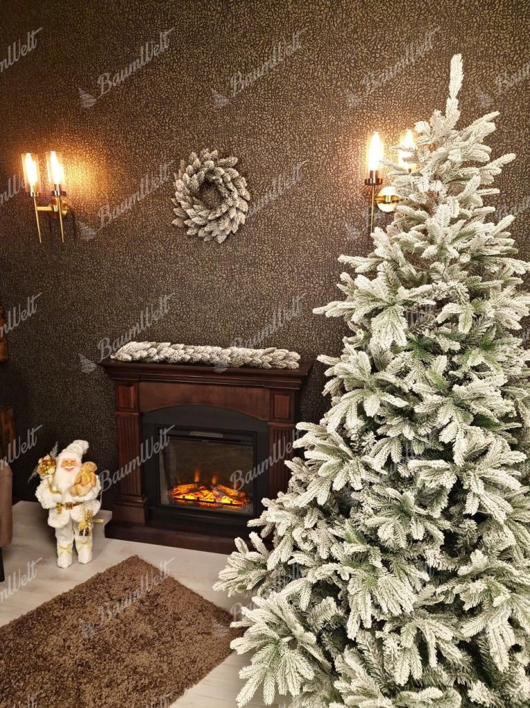 Künstlicher Weihnachtsbaum 3D Grönlandfichte, er hat dicht verschneite Äste