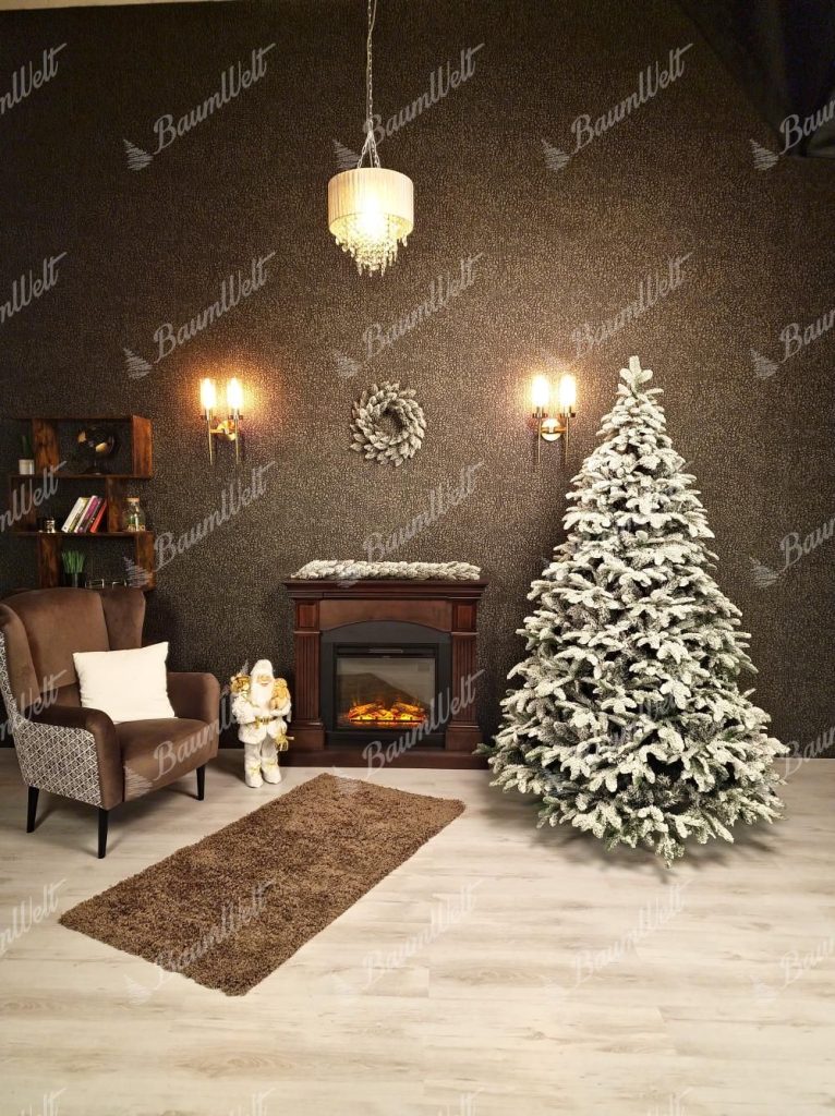 Künstlicher Weihnachtsbaum 3D Tanne Alabaster, er hat dicht verschneite Äste